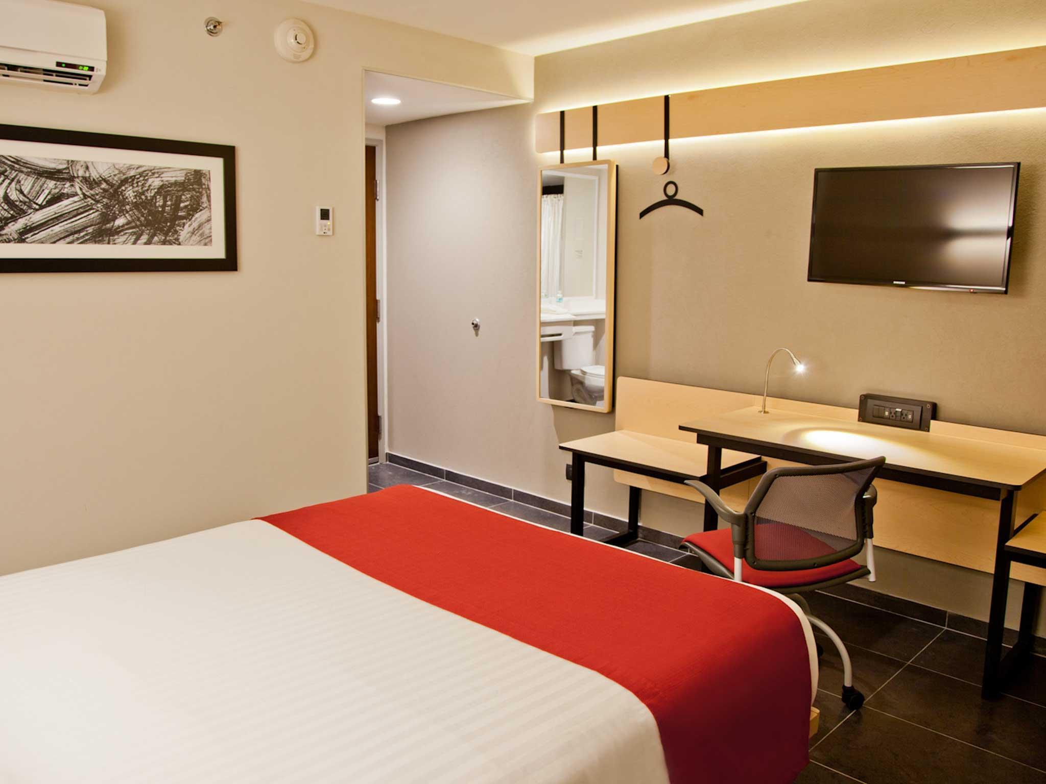 City Express By Marriott Paraíso Esterno foto