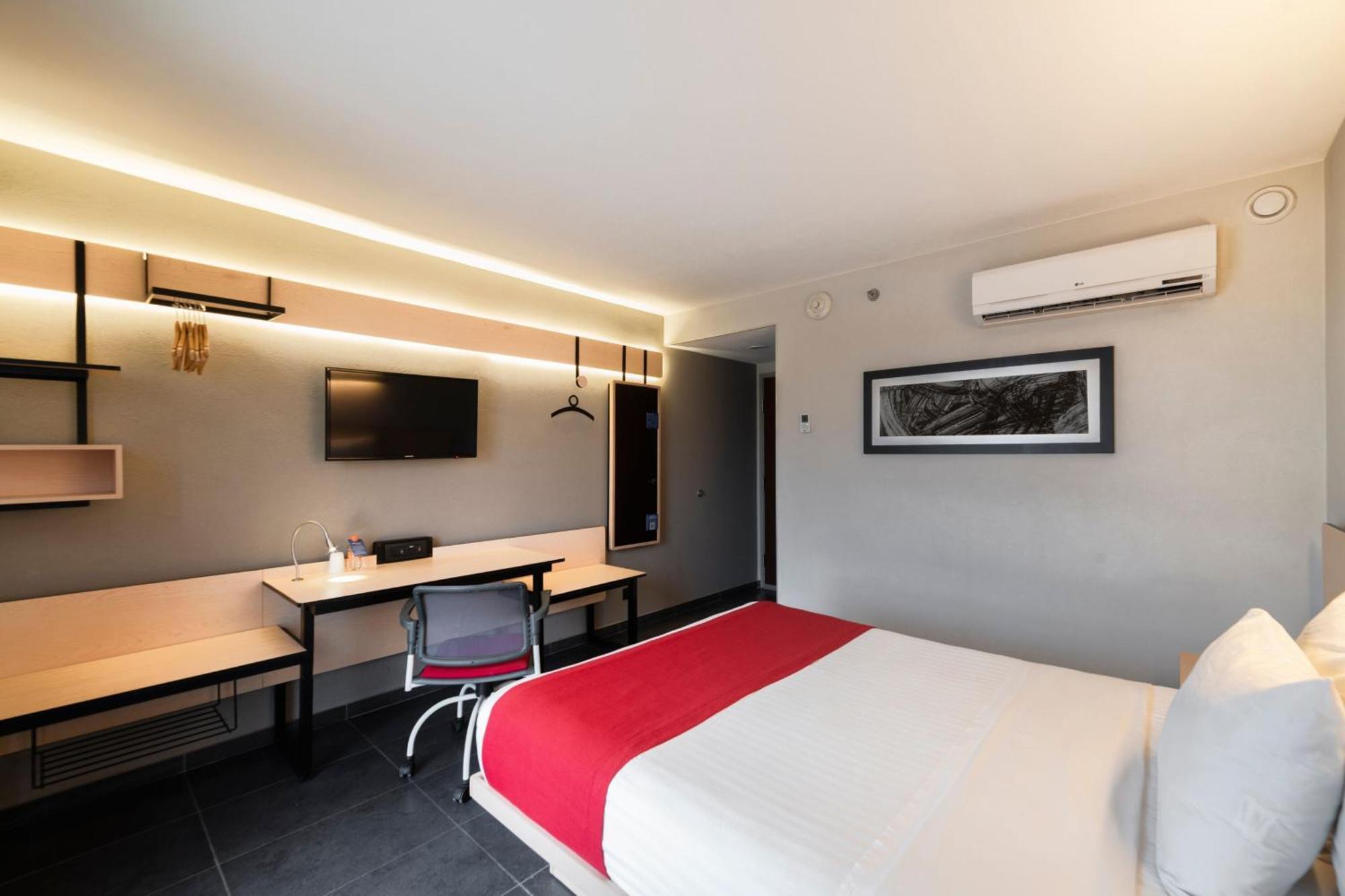 City Express By Marriott Paraíso Esterno foto